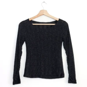 Blusa negra Rayas